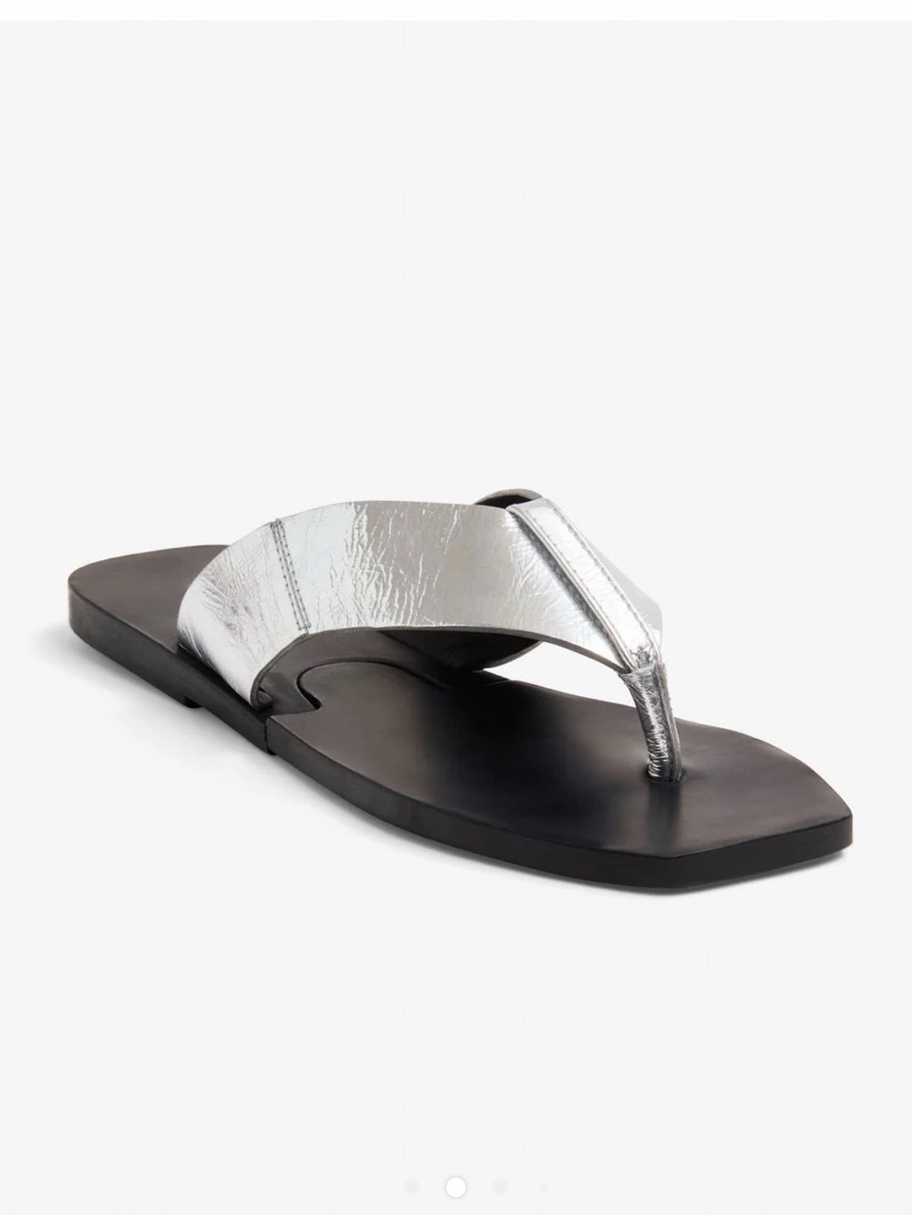 Kindred Label Crinkle Silver Thong in Bag Size FR 38